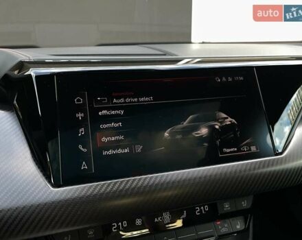 Сірий Ауді RS e-tron GT, об'ємом двигуна 0 л та пробігом 51 тис. км за 71900 $, фото 68 на Automoto.ua