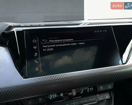 Сірий Ауді RS e-tron GT, об'ємом двигуна 0 л та пробігом 51 тис. км за 71900 $, фото 77 на Automoto.ua