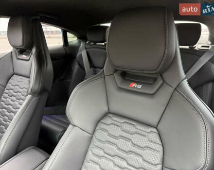 Серый Ауди RS e-tron GT, объемом двигателя 0 л и пробегом 39 тыс. км за 69500 $, фото 22 на Automoto.ua