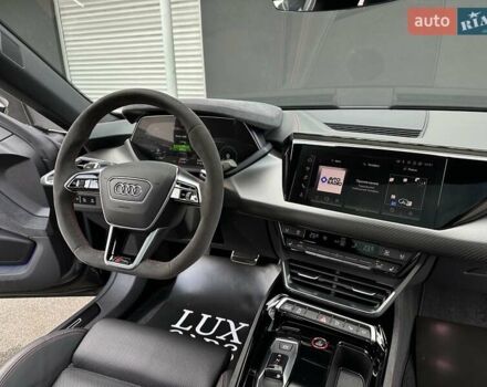 Сірий Ауді RS e-tron GT, об'ємом двигуна 0 л та пробігом 24 тис. км за 79900 $, фото 65 на Automoto.ua
