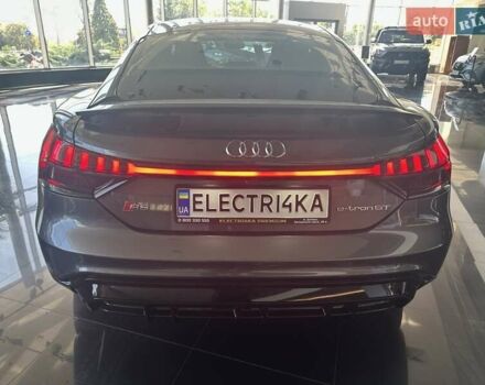 Серый Ауди RS e-tron GT, объемом двигателя 0 л и пробегом 18 тыс. км за 72500 $, фото 19 на Automoto.ua