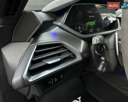 Сірий Ауді RS e-tron GT, об'ємом двигуна 0 л та пробігом 24 тис. км за 79900 $, фото 53 на Automoto.ua