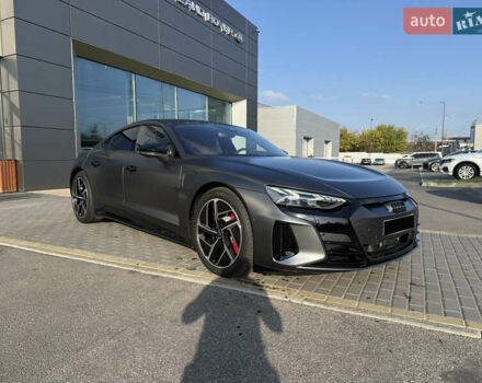 Ауді RS e-tron GT 2023 у Харкові на Automoto.ua Сірий Ауді RS e-tron GT, об'ємом двигуна 0 л та пробігом 11 тис. км за 98000 $, фото 2 на Automoto.ua