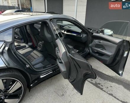 Сірий Ауді RS e-tron GT, об'ємом двигуна 0 л та пробігом 24 тис. км за 79900 $, фото 46 на Automoto.ua