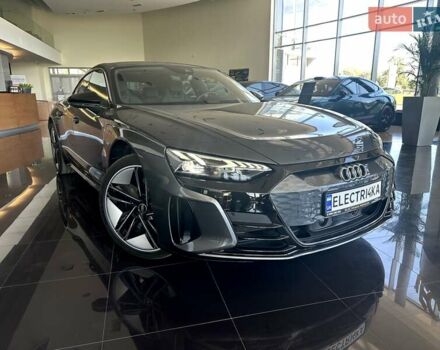 Серый Ауди RS e-tron GT, объемом двигателя 0 л и пробегом 18 тыс. км за 72500 $, фото 15 на Automoto.ua