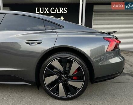 Сірий Ауді RS e-tron GT, об'ємом двигуна 0 л та пробігом 24 тис. км за 79900 $, фото 27 на Automoto.ua