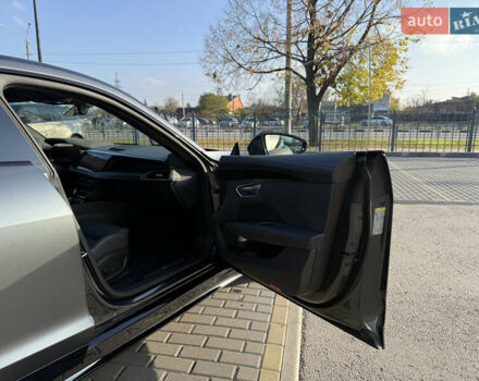 Ауді RS e-tron GT 2023 у Харкові на Automoto.ua Сірий Ауді RS e-tron GT, об'ємом двигуна 0 л та пробігом 11 тис. км за 98000 $, фото 33 на Automoto.ua