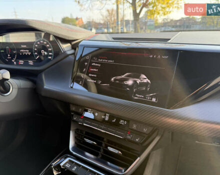 Ауді RS e-tron GT 2023 у Харкові на Automoto.ua Сірий Ауді RS e-tron GT, об'ємом двигуна 0 л та пробігом 11 тис. км за 98000 $, фото 36 на Automoto.ua