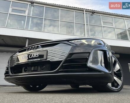 Сірий Ауді RS e-tron GT, об'ємом двигуна 0 л та пробігом 24 тис. км за 79900 $, фото 12 на Automoto.ua