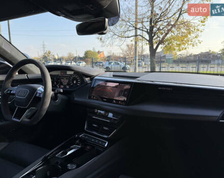 Ауді RS e-tron GT 2023 у Харкові на Automoto.ua Сірий Ауді RS e-tron GT, об'ємом двигуна 0 л та пробігом 11 тис. км за 98000 $, фото 32 на Automoto.ua