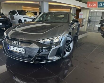Серый Ауди RS e-tron GT, объемом двигателя 0 л и пробегом 18 тыс. км за 72500 $, фото 16 на Automoto.ua