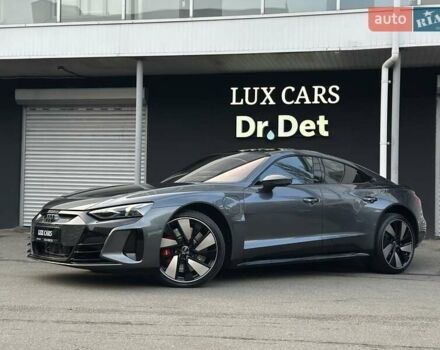 Сірий Ауді RS e-tron GT, об'ємом двигуна 0 л та пробігом 24 тис. км за 79900 $, фото 9 на Automoto.ua