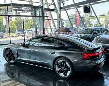 Сірий Ауді RS e-tron GT, об'ємом двигуна 0 л та пробігом 17 тис. км за 72000 $, фото 5 на Automoto.ua