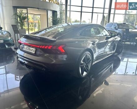 Серый Ауди RS e-tron GT, объемом двигателя 0 л и пробегом 18 тыс. км за 72500 $, фото 22 на Automoto.ua