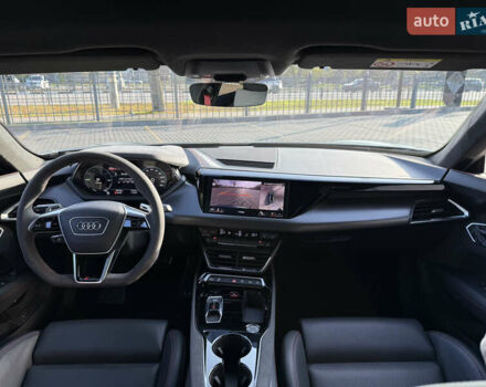 Ауді RS e-tron GT 2023 у Харкові на Automoto.ua Сірий Ауді RS e-tron GT, об'ємом двигуна 0 л та пробігом 11 тис. км за 98000 $, фото 21 на Automoto.ua