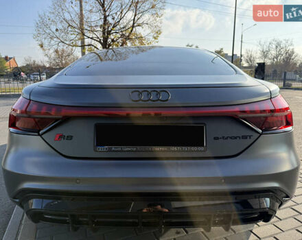 Ауді RS e-tron GT 2023 у Харкові на Automoto.ua Сірий Ауді RS e-tron GT, об'ємом двигуна 0 л та пробігом 11 тис. км за 98000 $, фото 13 на Automoto.ua