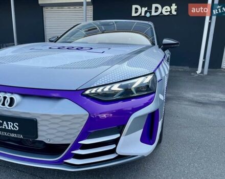 Сірий Ауді RS e-tron GT, об'ємом двигуна 0 л та пробігом 1 тис. км за 109900 $, фото 6 на Automoto.ua