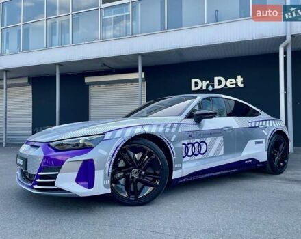 Сірий Ауді RS e-tron GT, об'ємом двигуна 0 л та пробігом 1 тис. км за 109900 $, фото 9 на Automoto.ua