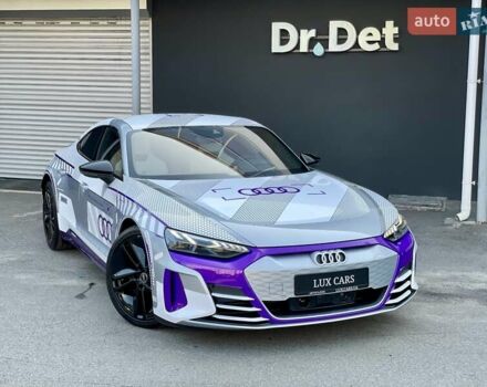 Сірий Ауді RS e-tron GT, об'ємом двигуна 0 л та пробігом 1 тис. км за 109900 $, фото 22 на Automoto.ua