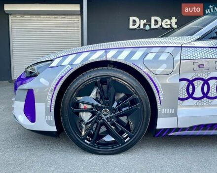 Сірий Ауді RS e-tron GT, об'ємом двигуна 0 л та пробігом 1 тис. км за 109900 $, фото 29 на Automoto.ua