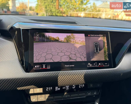 Серый Ауди RS e-tron GT, объемом двигателя 0 л и пробегом 8 тыс. км за 74000 $, фото 35 на Automoto.ua