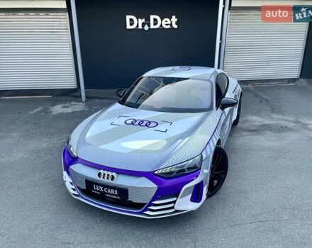 Сірий Ауді RS e-tron GT, об'ємом двигуна 0 л та пробігом 1 тис. км за 109900 $, фото 12 на Automoto.ua