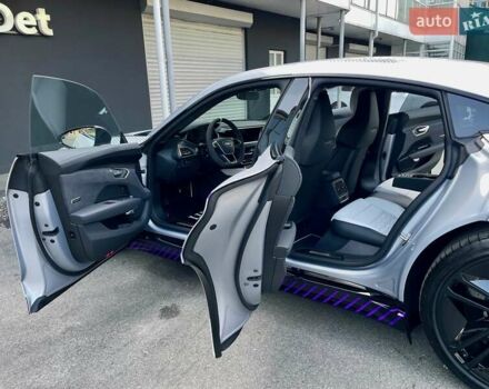 Сірий Ауді RS e-tron GT, об'ємом двигуна 0 л та пробігом 1 тис. км за 109900 $, фото 50 на Automoto.ua