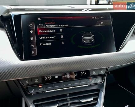 Сірий Ауді RS e-tron GT, об'ємом двигуна 0 л та пробігом 1 тис. км за 109900 $, фото 87 на Automoto.ua