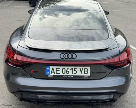 Сірий Ауді RS e-tron GT, об'ємом двигуна 0 л та пробігом 11 тис. км за 79000 $, фото 11 на Automoto.ua