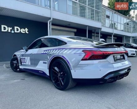 Сірий Ауді RS e-tron GT, об'ємом двигуна 0 л та пробігом 1 тис. км за 109900 $, фото 34 на Automoto.ua