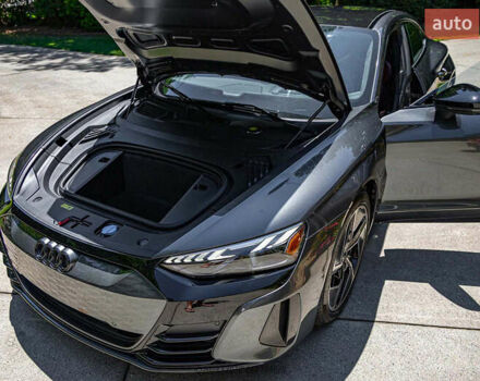 Сірий Ауді RS e-tron GT, об'ємом двигуна 0 л та пробігом 8 тис. км за 90000 $, фото 11 на Automoto.ua