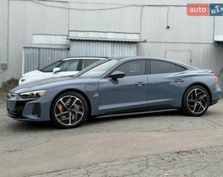 Серый Ауди RS e-tron GT, объемом двигателя 0 л и пробегом 7 тыс. км за 78000 $, фото 4 на Automoto.ua