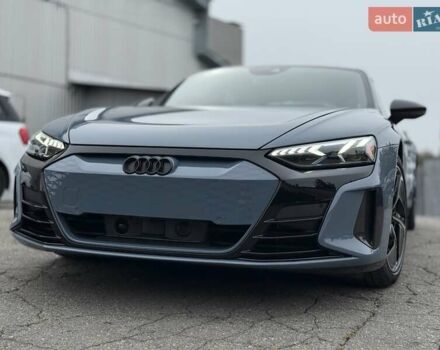 Серый Ауди RS e-tron GT, объемом двигателя 0 л и пробегом 7 тыс. км за 78000 $, фото 5 на Automoto.ua