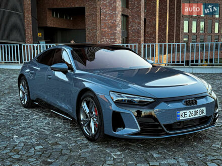 Серый Ауди RS e-tron GT, объемом двигателя 0 л и пробегом 12 тыс. км за 78000 $, фото 1 на Automoto.ua