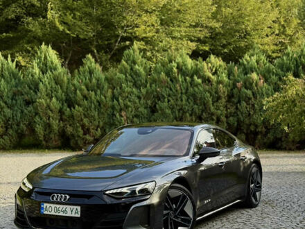 Ауді RS e-tron GT 2022 у Мукачеве на Automoto.ua Сірий Ауді RS e-tron GT, об'ємом двигуна 0 л та пробігом 31 тис. км за 80000 $, фото 1 на Automoto.ua