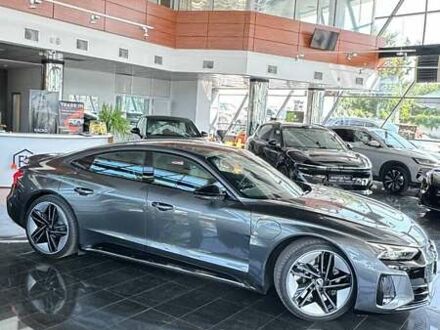Сірий Ауді RS e-tron GT, об'ємом двигуна 0 л та пробігом 17 тис. км за 72000 $, фото 1 на Automoto.ua