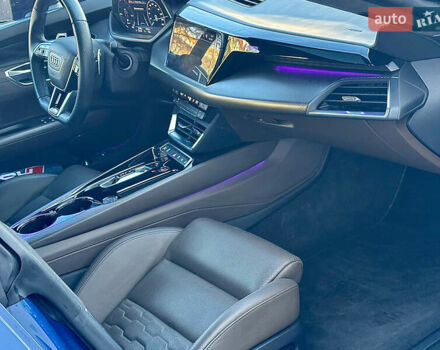 Синий Ауди RS e-tron GT, объемом двигателя 0 л и пробегом 27 тыс. км за 68000 $, фото 16 на Automoto.ua