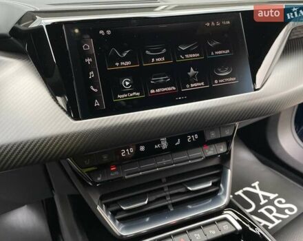 Синий Ауди RS e-tron GT, объемом двигателя 0 л и пробегом 7 тыс. км за 92900 $, фото 59 на Automoto.ua