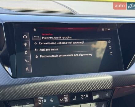 Синий Ауди RS e-tron GT, объемом двигателя 0 л и пробегом 5 тыс. км за 92400 $, фото 59 на Automoto.ua