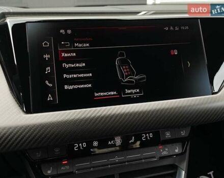 Синий Ауди RS e-tron GT, объемом двигателя 0 л и пробегом 7 тыс. км за 92900 $, фото 81 на Automoto.ua