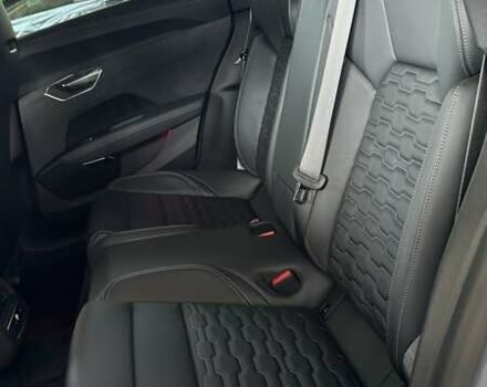 Синій Ауді RS e-tron GT, об'ємом двигуна 0 л та пробігом 12 тис. км за 80000 $, фото 25 на Automoto.ua