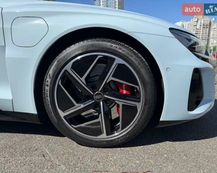 Синий Ауди RS e-tron GT, объемом двигателя 0 л и пробегом 5 тыс. км за 92500 $, фото 5 на Automoto.ua
