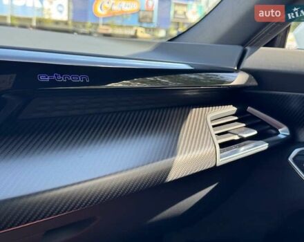 Синий Ауди RS e-tron GT, объемом двигателя 0 л и пробегом 5 тыс. км за 92400 $, фото 67 на Automoto.ua