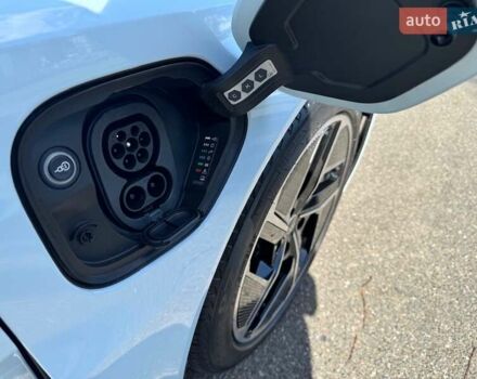 Синий Ауди RS e-tron GT, объемом двигателя 0 л и пробегом 5 тыс. км за 92500 $, фото 23 на Automoto.ua