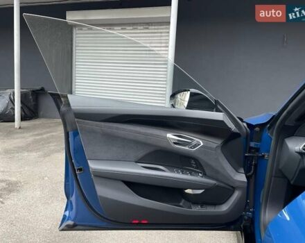Синий Ауди RS e-tron GT, объемом двигателя 0 л и пробегом 7 тыс. км за 92900 $, фото 44 на Automoto.ua