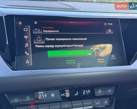 Синий Ауди RS e-tron GT, объемом двигателя 0 л и пробегом 5 тыс. км за 92400 $, фото 52 на Automoto.ua