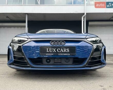 Синий Ауди RS e-tron GT, объемом двигателя 0 л и пробегом 7 тыс. км за 92900 $, фото 3 на Automoto.ua
