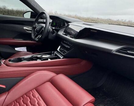 Синій Ауді RS e-tron GT, об'ємом двигуна 0 л та пробігом 9 тис. км за 87000 $, фото 29 на Automoto.ua