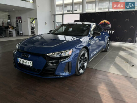 Ауді RS e-tron GT 2023 у Рівному на Automoto.ua Синій Ауді RS e-tron GT, об'ємом двигуна 0 л та пробігом 11 тис. км за 72000 $, фото 1 на Automoto.ua