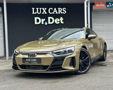 Зеленый Ауди RS e-tron GT, объемом двигателя 0 л и пробегом 27 тыс. км за 71900 $, фото 17 на Automoto.ua